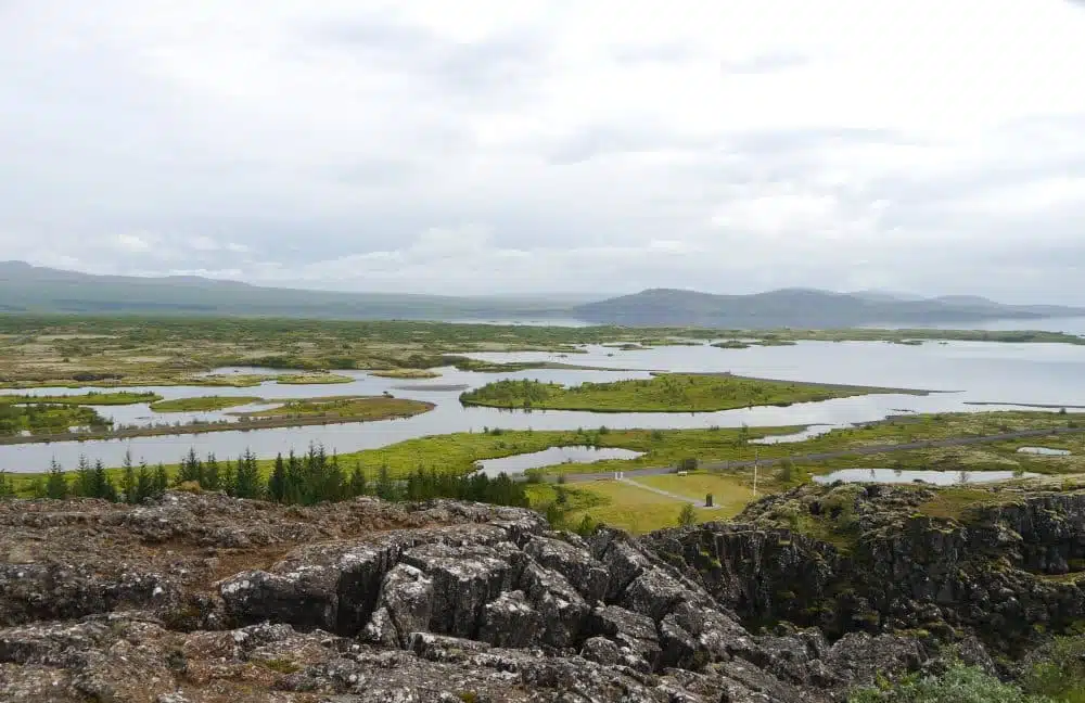 Faille de Thingvellir et début du lac