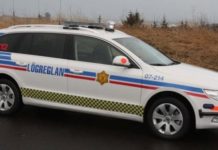 L’Islande pays plus sûr en 2026 : votre sécurité en voyage Voiture de la police Islande