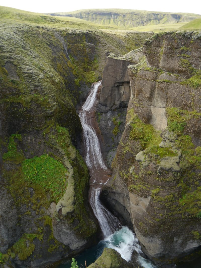 Cascade de Fjaðrárgljúfur
