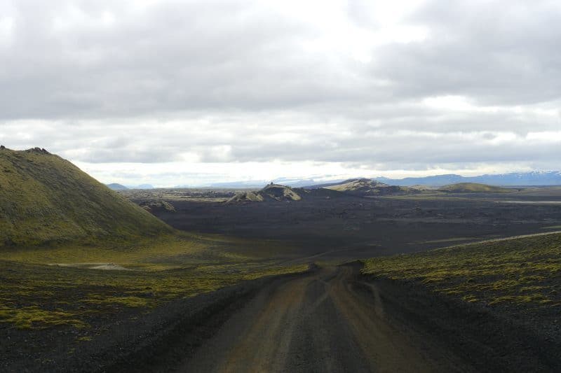 Route F207 dans le Lakagigar