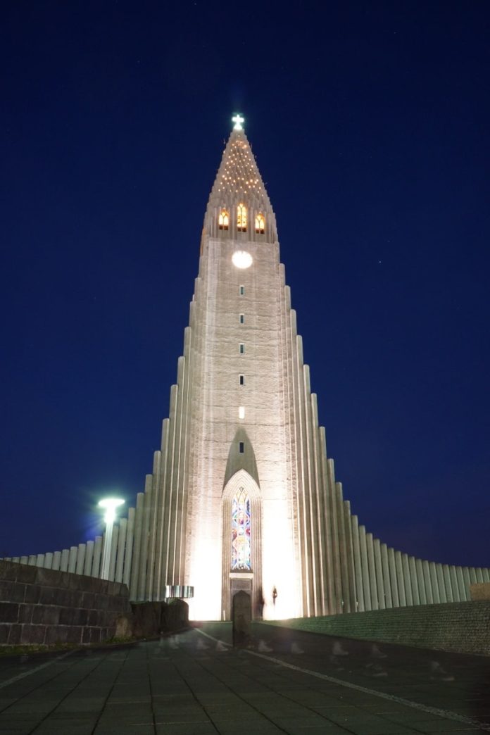 Eglise de Hallgrímskirkja visite du monument phare de Reykjavik