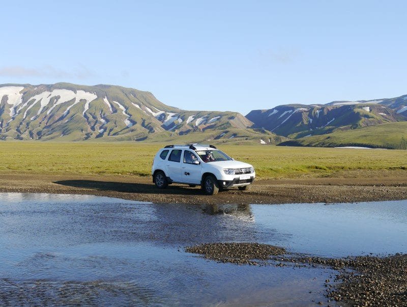Dacia Duster dans le Landmannalaugar Dacia Duster dans le Landmannalaugar