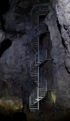 Tunnel lave de Vatnshellir