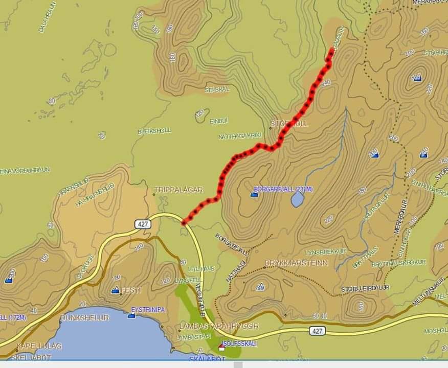 Chemin de randonnée vers l'éruption