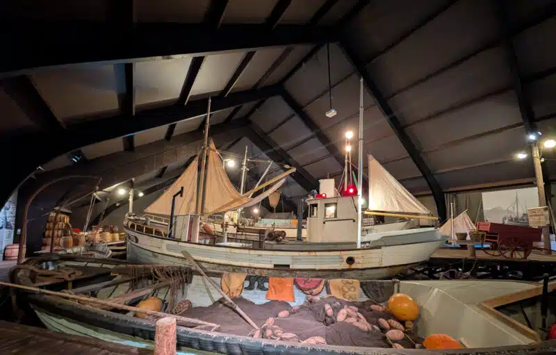 Hangar à bateaux