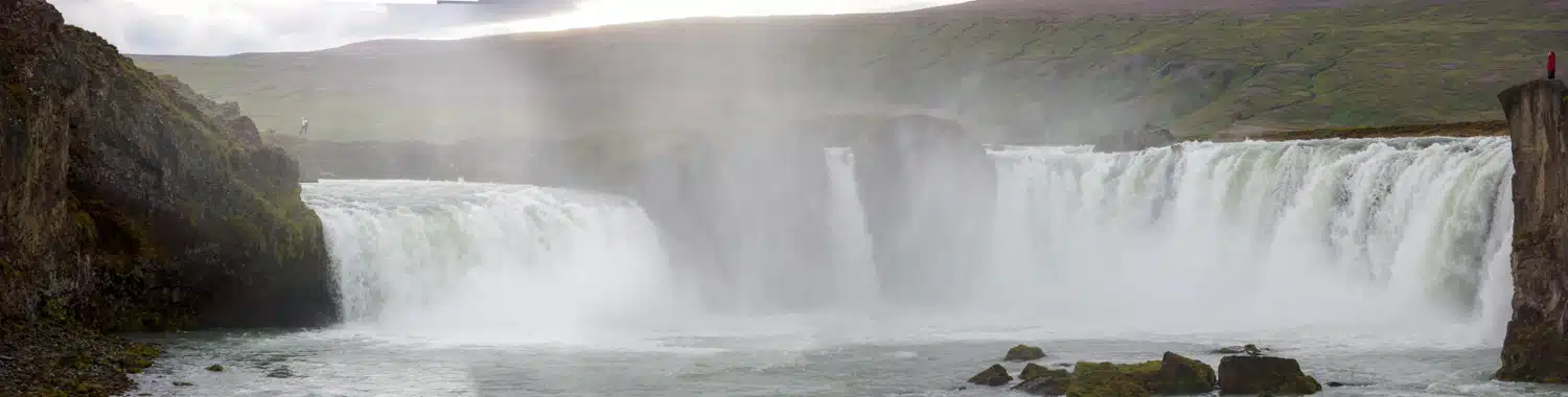 Godafoss cascade rive gauche