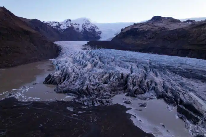 Skaftafell-Svinafellsjokull. Skaftafell-Svinafellsjokull.