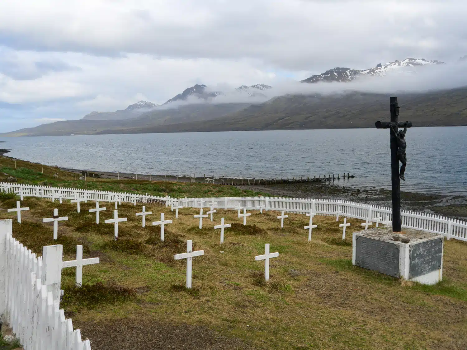 Cimetiere francais Faskrudsfjordur