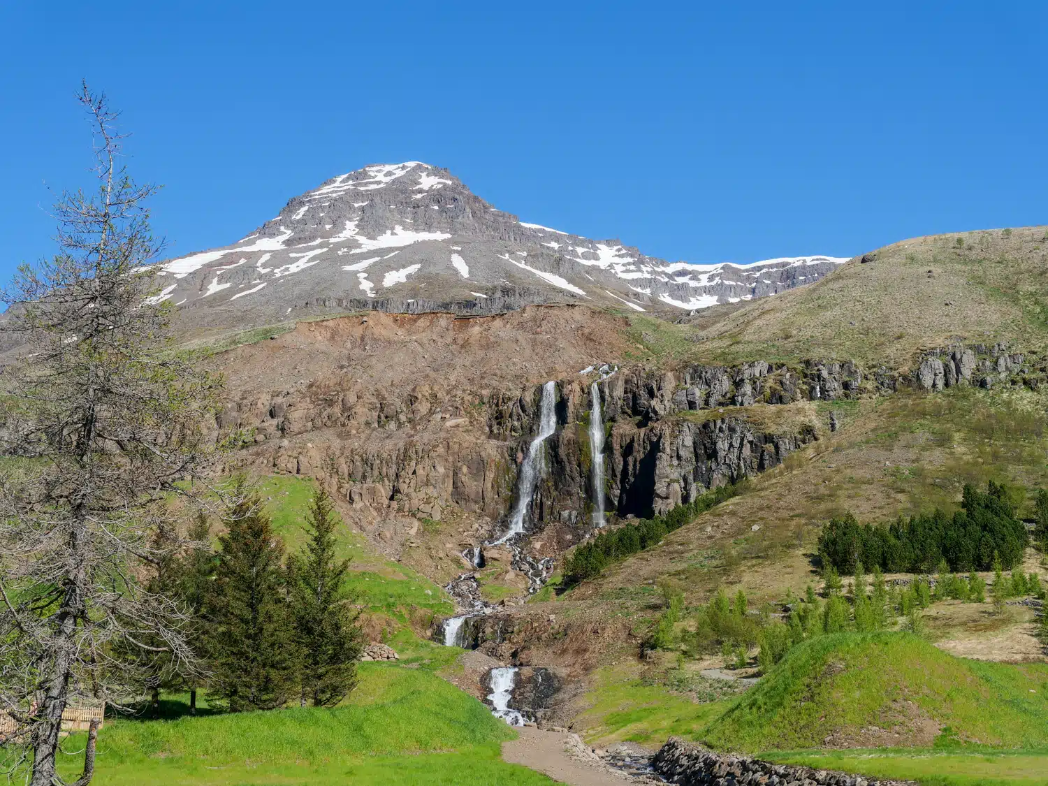 Petite cascade Seydisfjordur