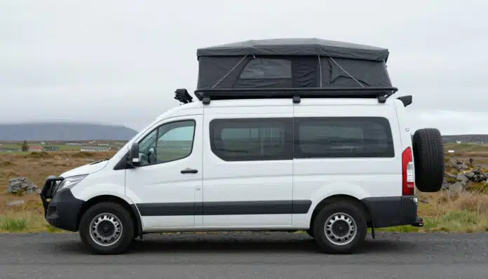 Tente de toît sur un van Tente de toît sur un van